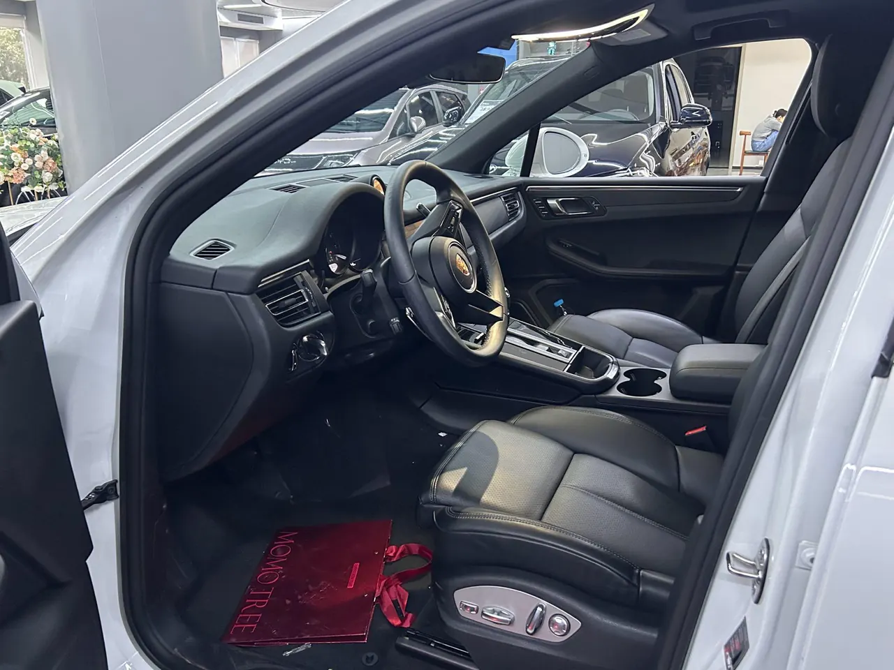 Porsche Macan (Imported) 2024 Macan 2.0T Automatic Gear 4