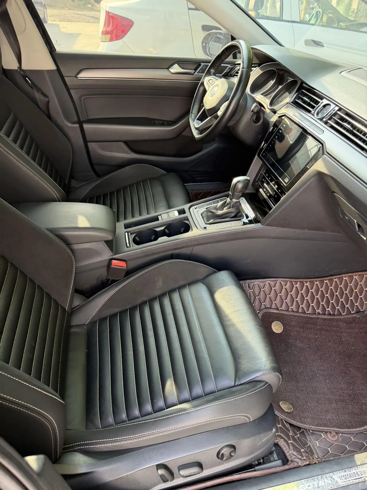 Volkswagen 2020 Magotan 2.0TSI 330TSI Leading Automatic 3
