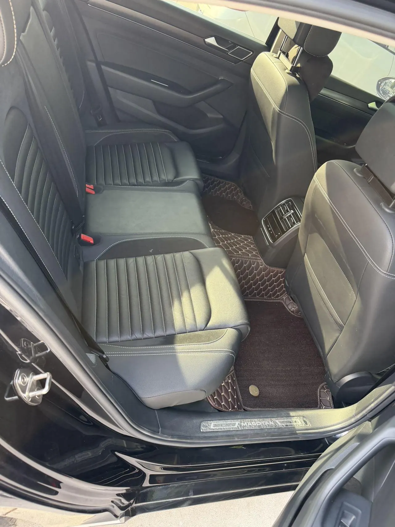 Volkswagen 2020 Magotan 2.0TSI 330TSI Leading Automatic 4