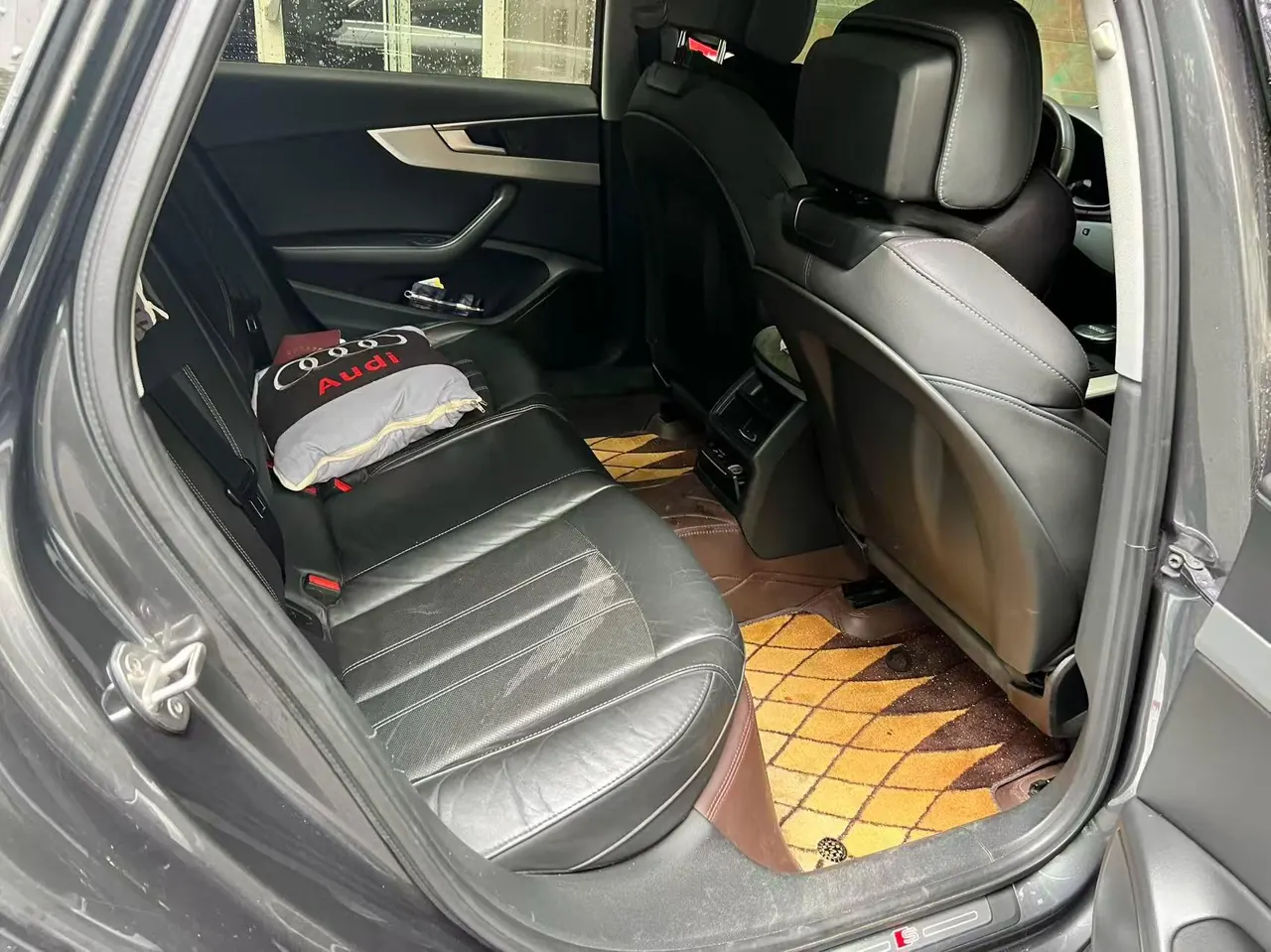 Audi 2020 A4L 2.0TFSI 40TFSI Fashion Dynamic Automatic 5