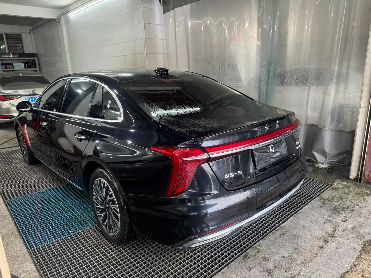 HongQi 2024 H5 2.0T Zhilian Qi Chang Edition Automatic Gear 4
