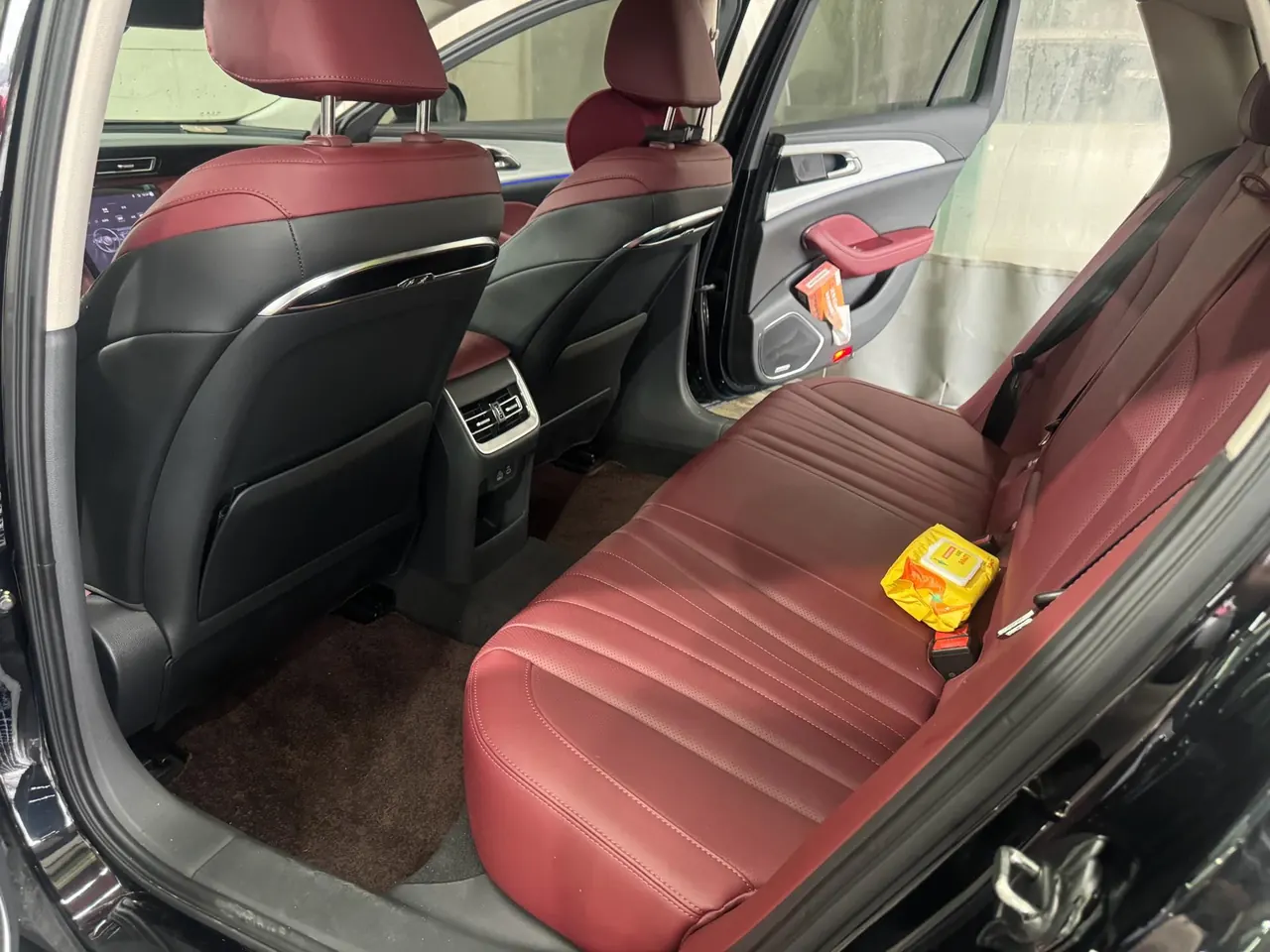 HongQi 2024 H5 2.0T Zhilian Qi Chang Edition Automatic Gear 7