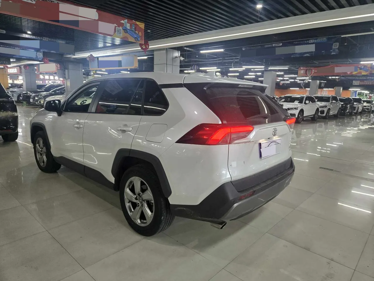 Toyota 2021 RAV4 Rongfeng 2.0 Stepless Four-wheel Drive Fashion PLUS Edition Automatic Gear 7