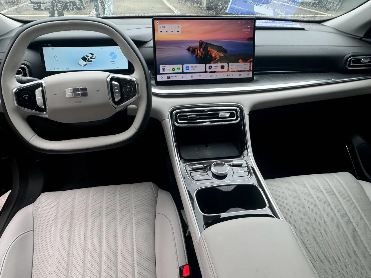 Geely Galaxy 2025 xingyao 6 EM-i 1.5 125km exploration version automatic gear 6