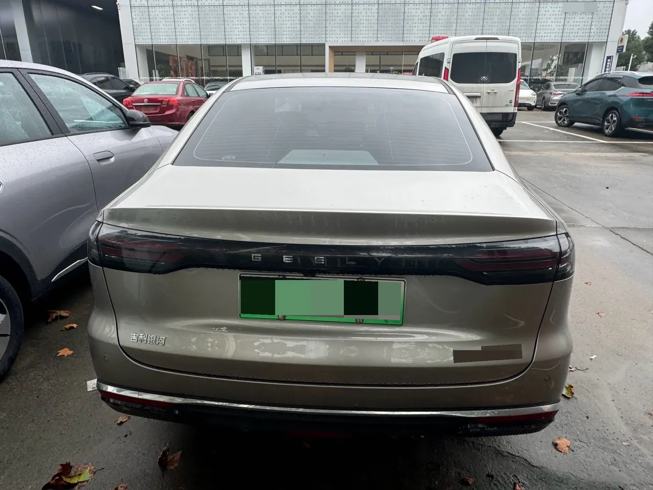 Geely Galaxy 2025 xingyao 6 EM-i 1.5 125km exploration version automatic gear 8