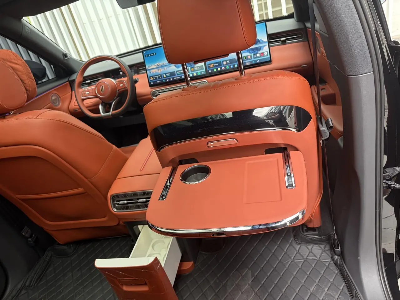 HongQi 2026 HS6 PHEV 1.5T 240 Smart Hybrid Automatic Gear 7