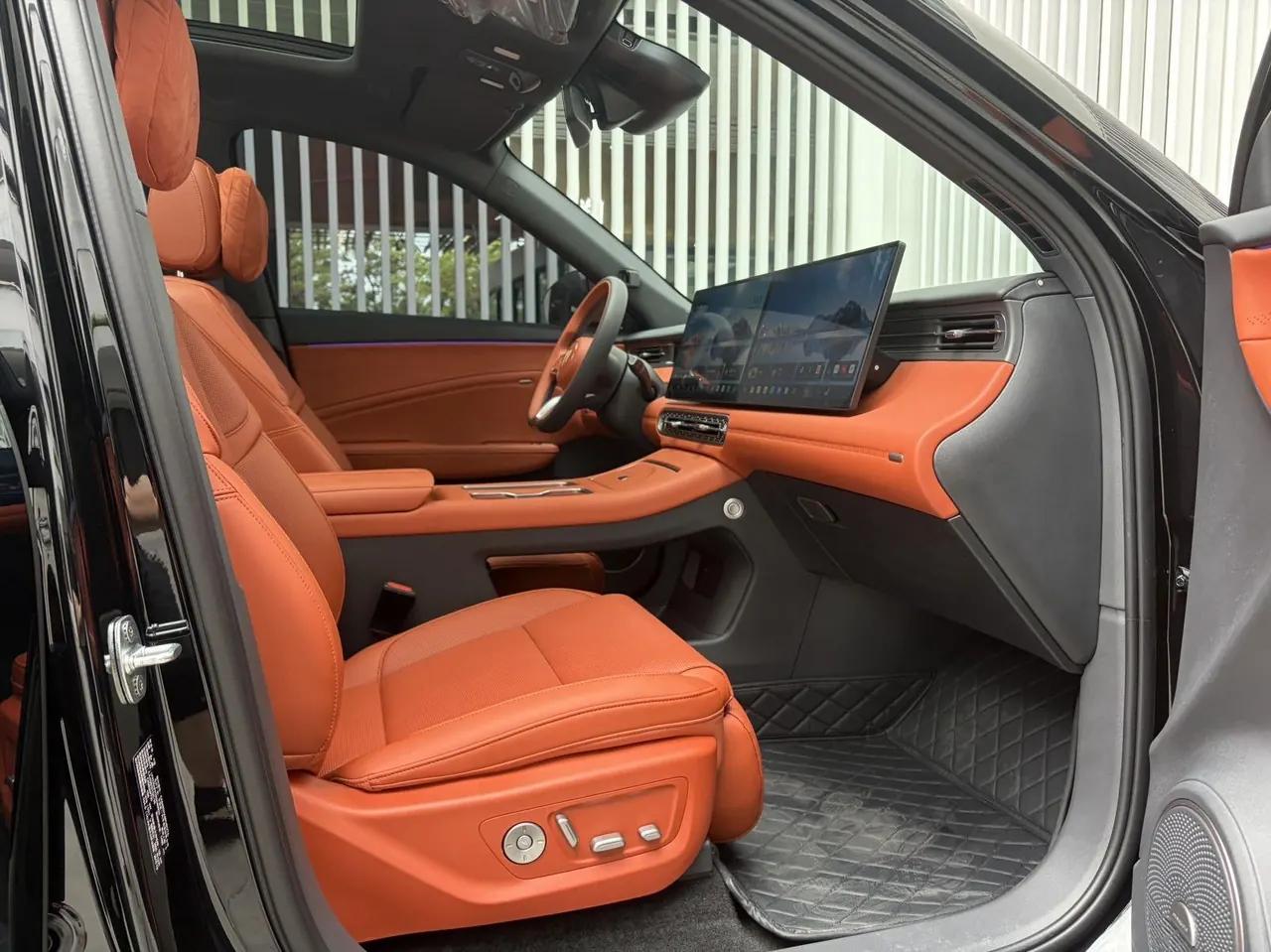 HongQi 2026 HS6 PHEV 1.5T 240 Smart Hybrid Automatic Gear 8