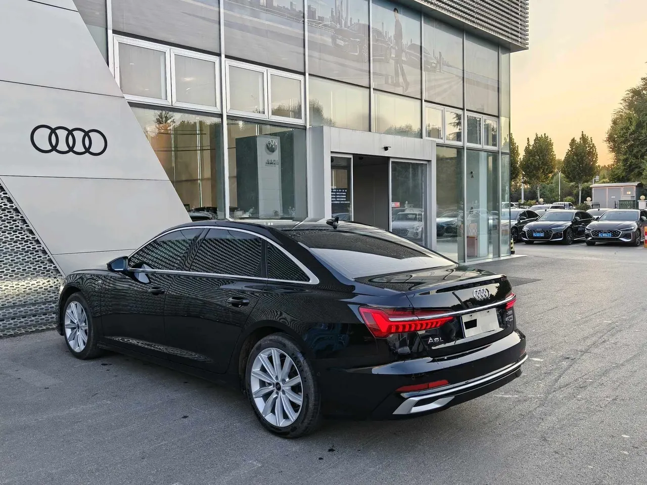 Audi 2024 A6L 2.0TFSI 45TFSI Selected Dynamic Automatic 9