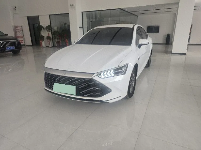 打开图片灯箱:BYD 2024 Qin PLUS DM-i 1.5 stepless glory version 55KM leading automatic gear