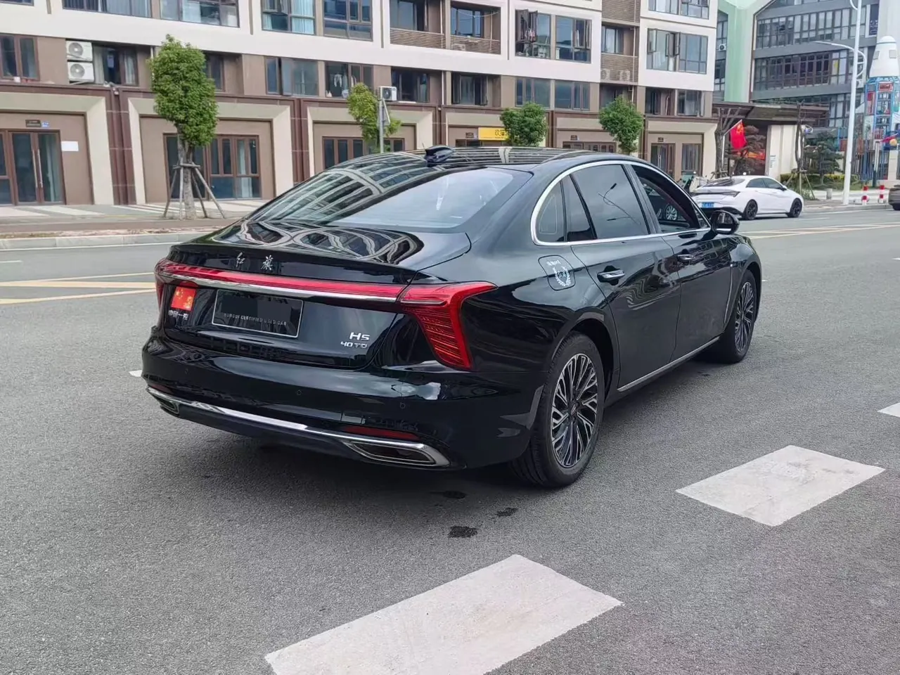 HongQi 2024 H5 2.0T Zhilian Qi Chang Edition Automatic Gear 7