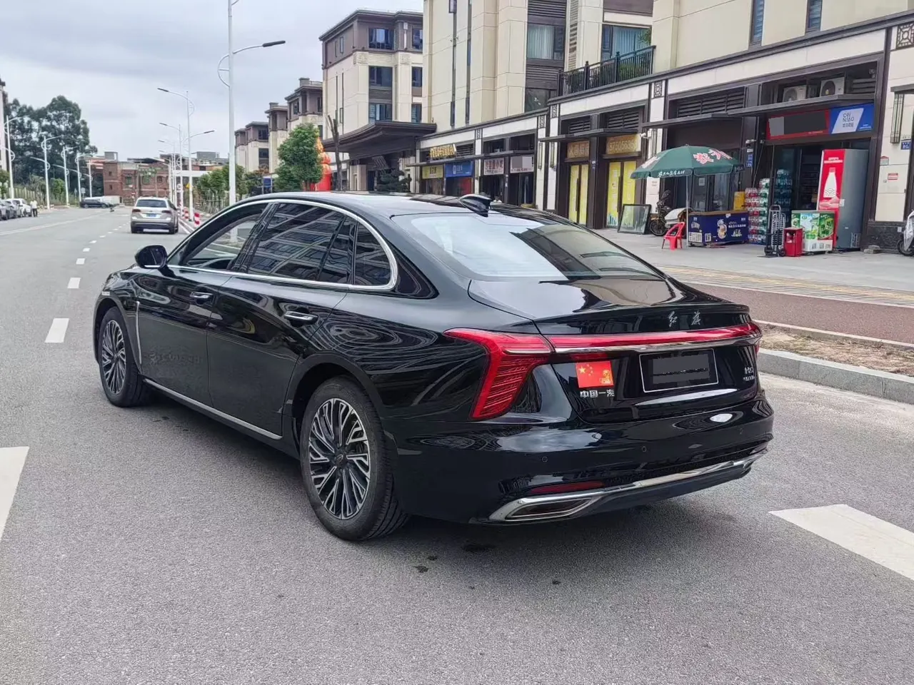 HongQi 2024 H5 2.0T Zhilian Qi Chang Edition Automatic Gear 9