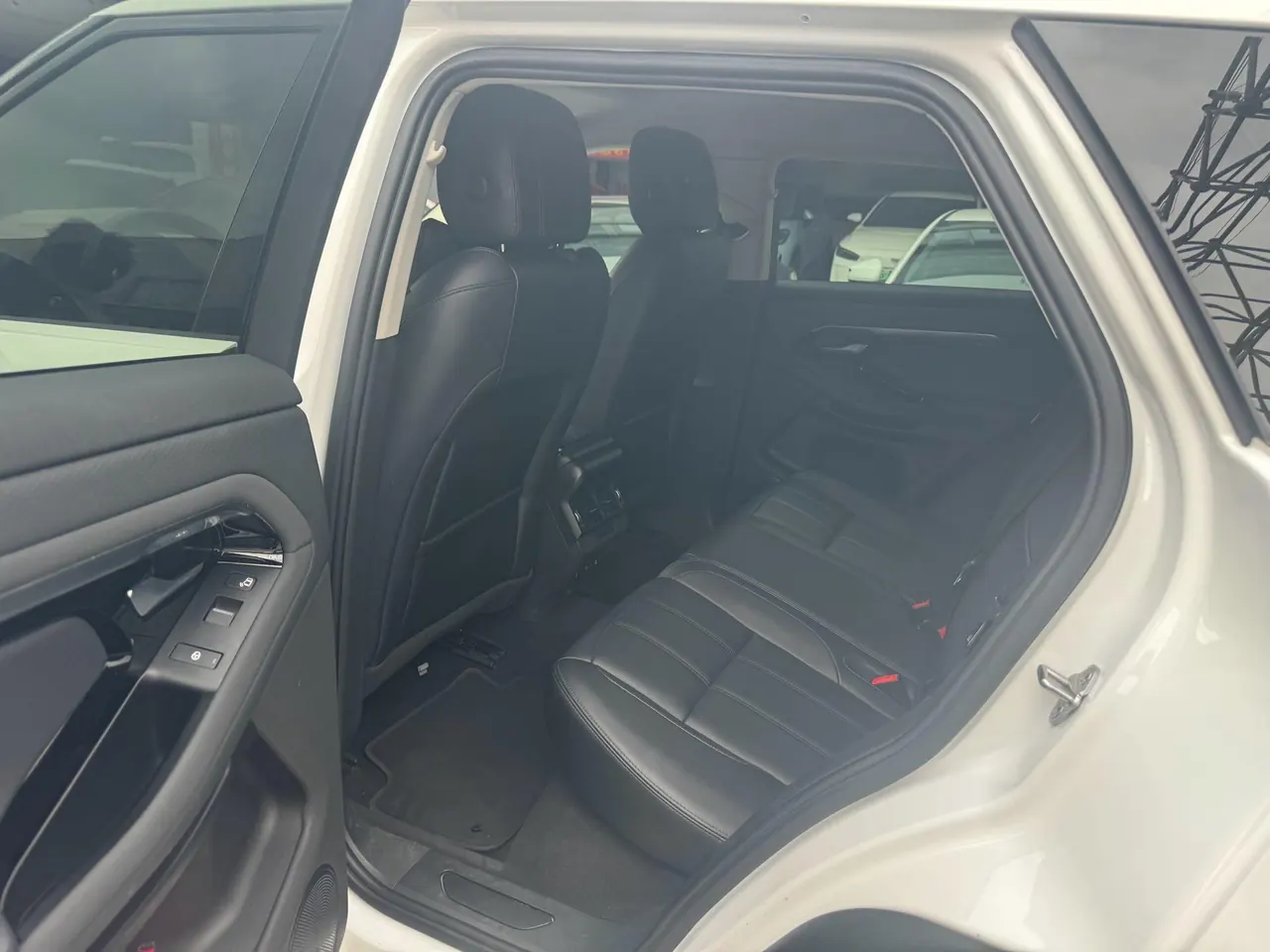 Land Rover 2020 Range Rover Aurora 48V 2.0T 249PS Youth Edition Automatic Gear 4