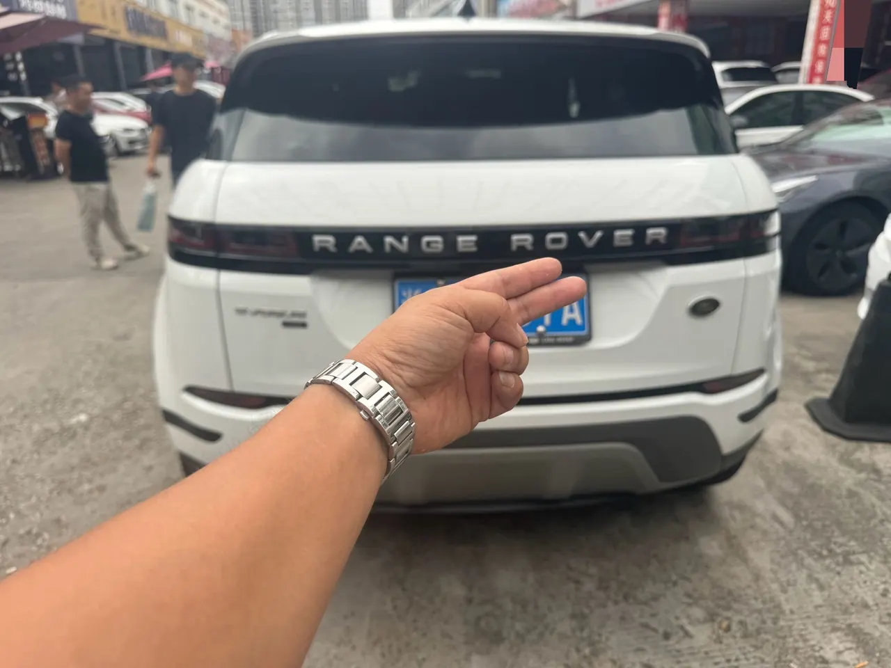Land Rover 2020 Range Rover Aurora 48V 2.0T 249PS Youth Edition Automatic Gear 6