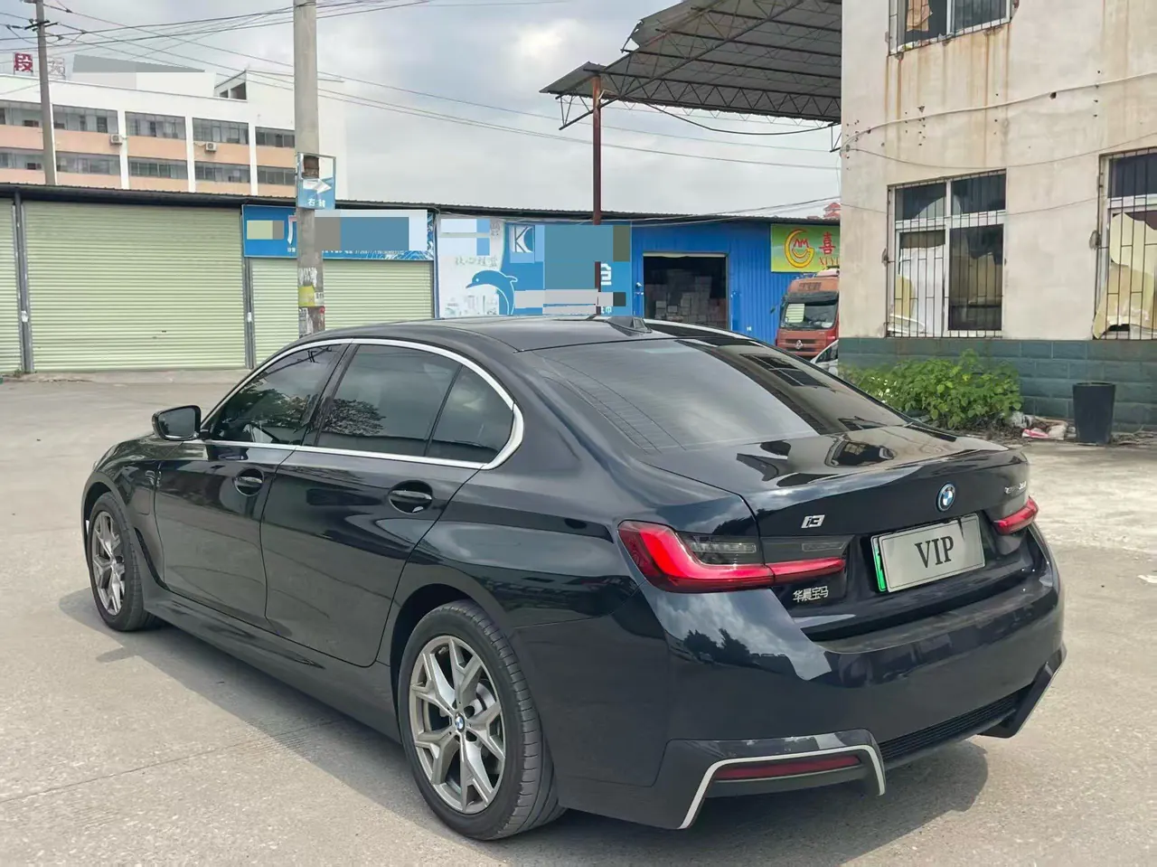BMW 2026 i3 eDrive 35 L automatic gear 5