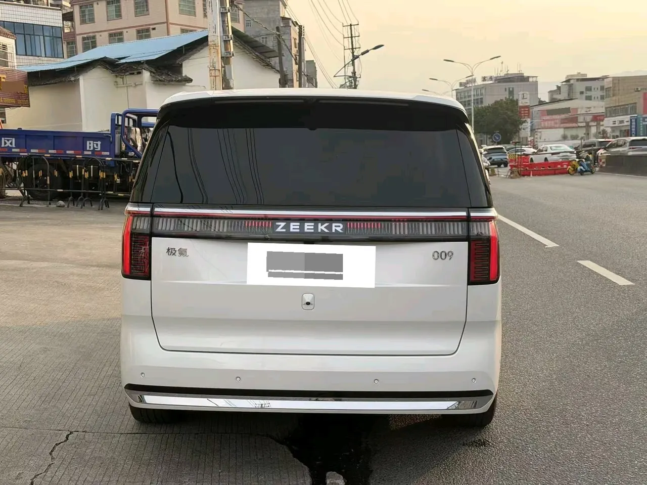Zeekr 2024 Zeekr 009 7-seat aisle version 108kWh automatic gear 6