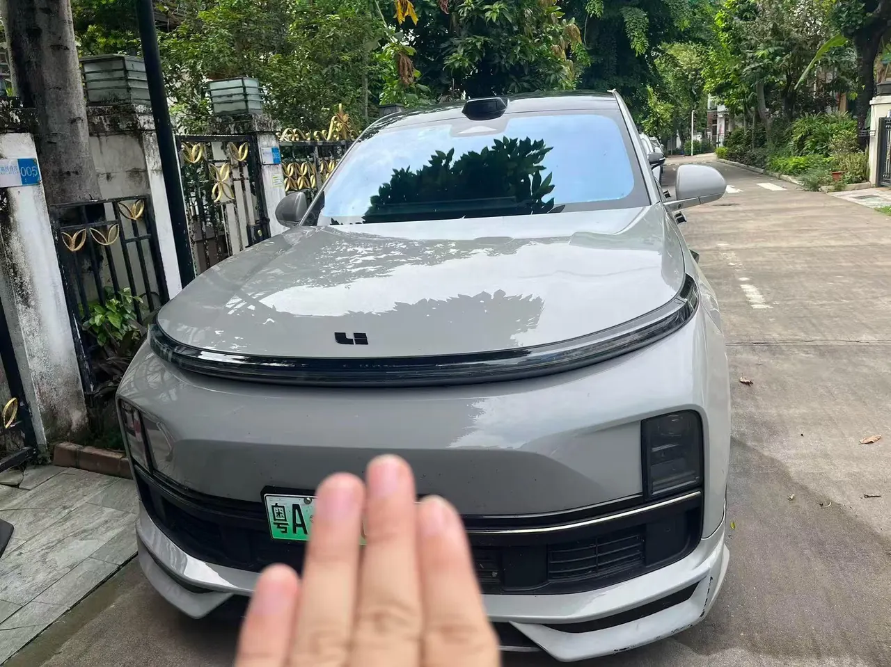 Li 2022 L9 1.5T Max Edition Automatic Gear 2