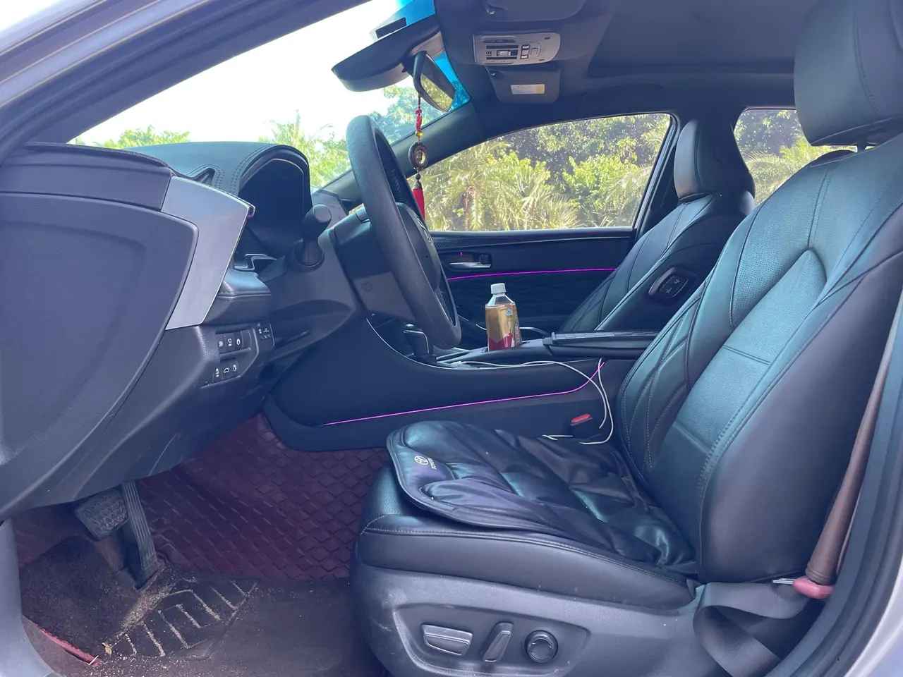 Toyota 2022 Asian Dragon Double Engine 2.5 Stepless XLE Premium Automatic Gear 3