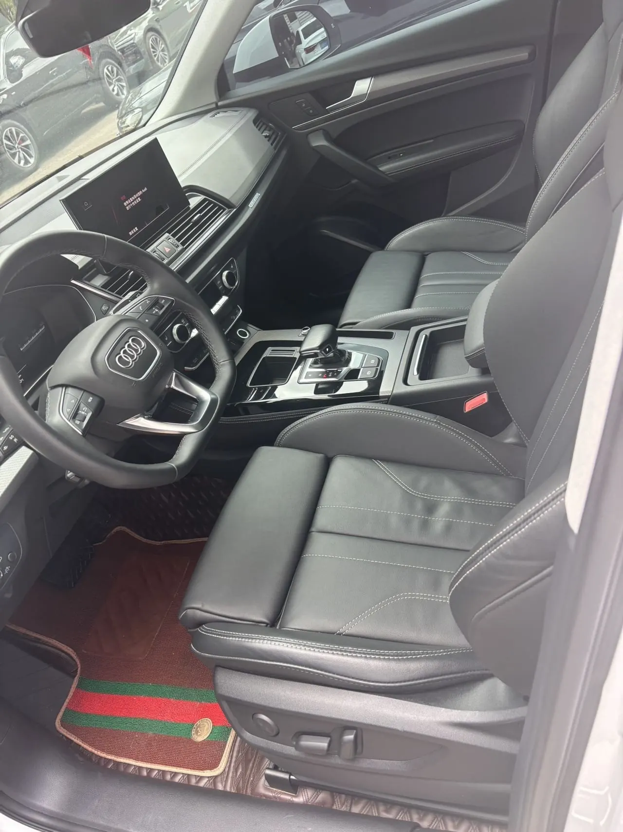 Audi 2022 Q5L 2.0TFSI 40TFSI luxury dynamic automatic 9