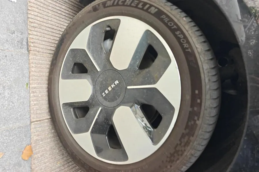 Zeekr 2025 Zeekr MIX Smart Driving Edition Automatic Transmission 4
