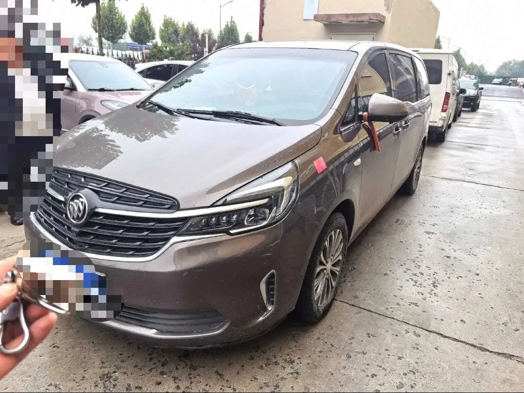 打开图片灯箱:Buick 2021 GL8 Land Business Class 2.0T 652T Comfortable Automatic Gear