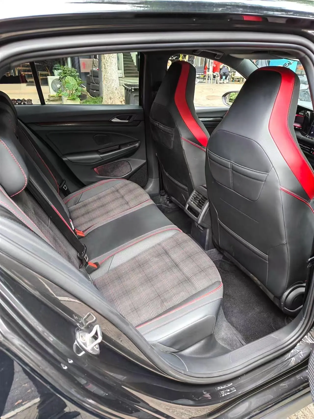 Volkswagen 2021 Golf GTI 2.0TSI Automatic 5