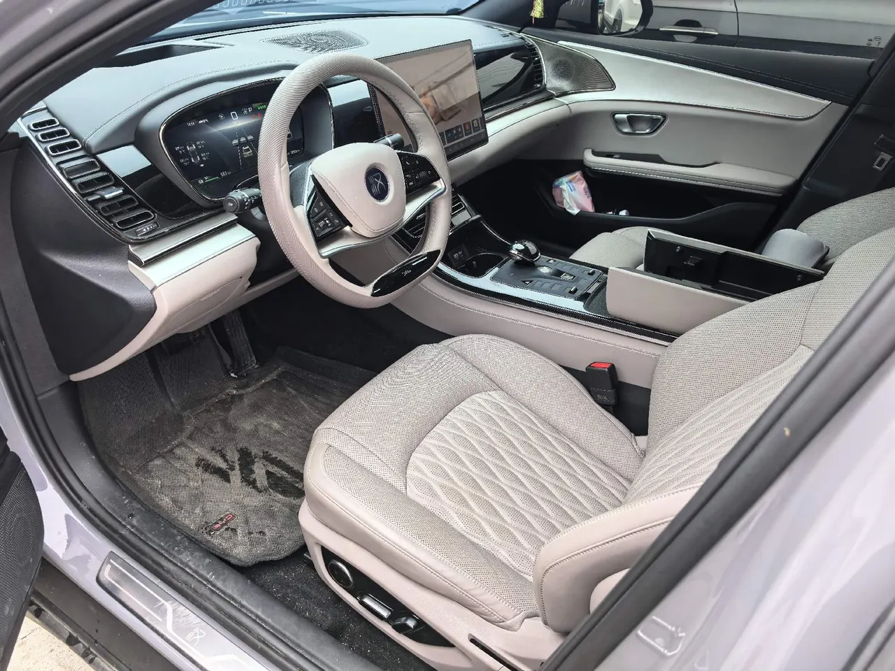 BYD 2025 Han EV 605KM noble automatic gear 2