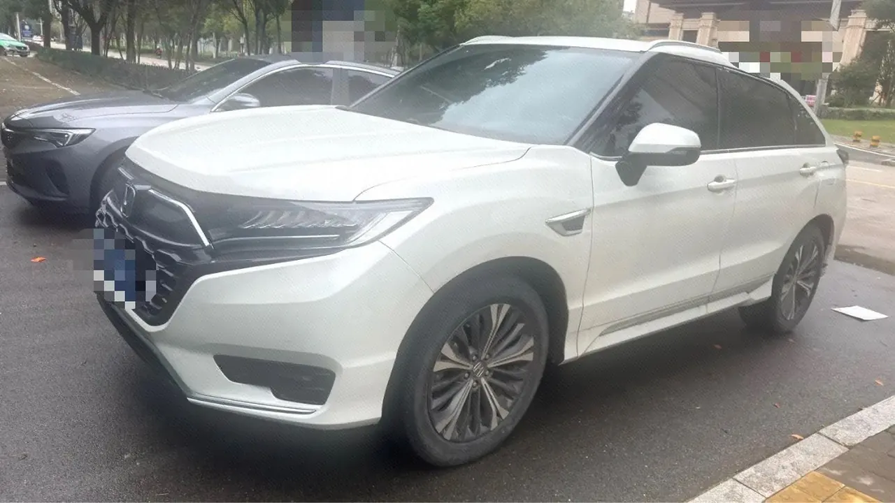 Открыть галерею: Honda 2020 UR-V 2.0T 370TURBO two-drive elegant version of automatic gear
