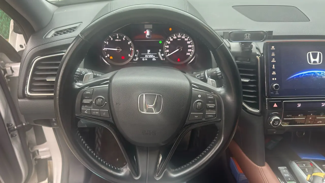 Honda 2020 UR-V 2.0T 370TURBO two-drive elegant version of automatic gear 5