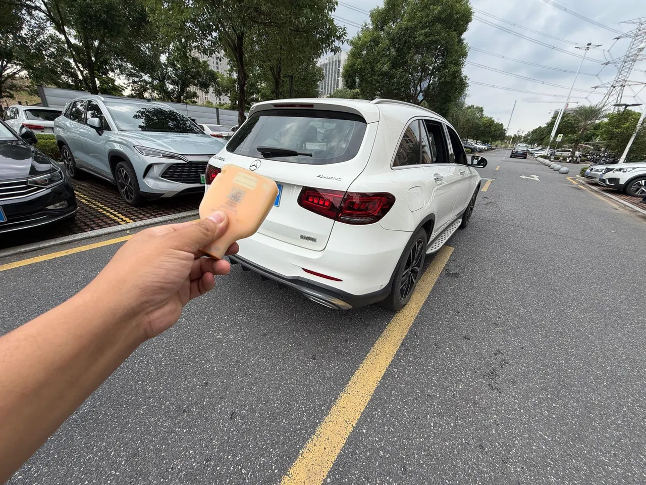 Mercedes Benz 2020 GLC 300 L 4MATIC 2.0T Dynamic Automatic 8