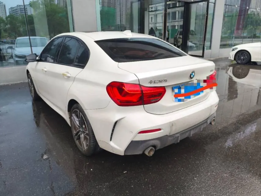 BMW 1 Series 2022 125i 2.0T M Sports Obsidian Night Edition Automatic Gear 4