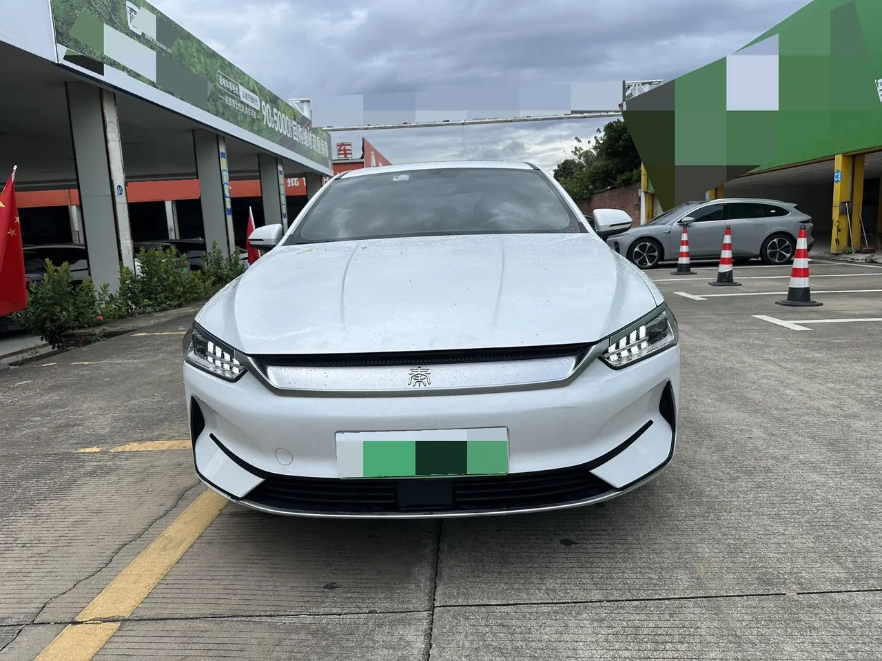 BYD 2021 Qin PLUS EV 500KM Luxury Automatic Gear 2