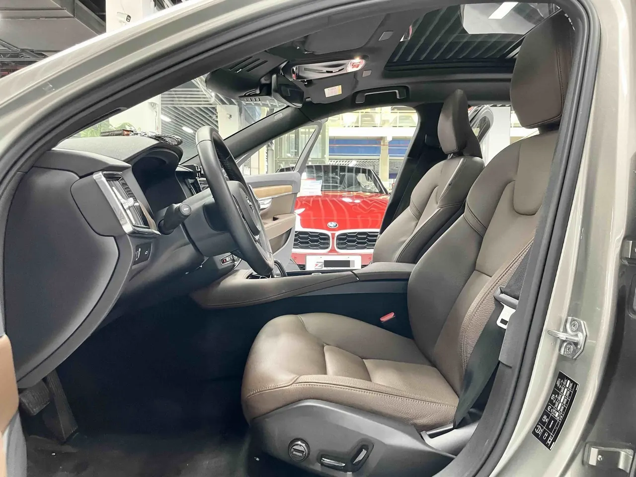 Volvo 2021 S90 48V 2.0T B5 Zhiyi Deluxe Edition Automatic Gear 4