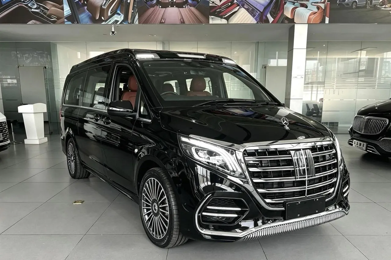 Mercedes Benz 2024 Vito 2.0T Business Edition 7-seat Automatic Gear 2