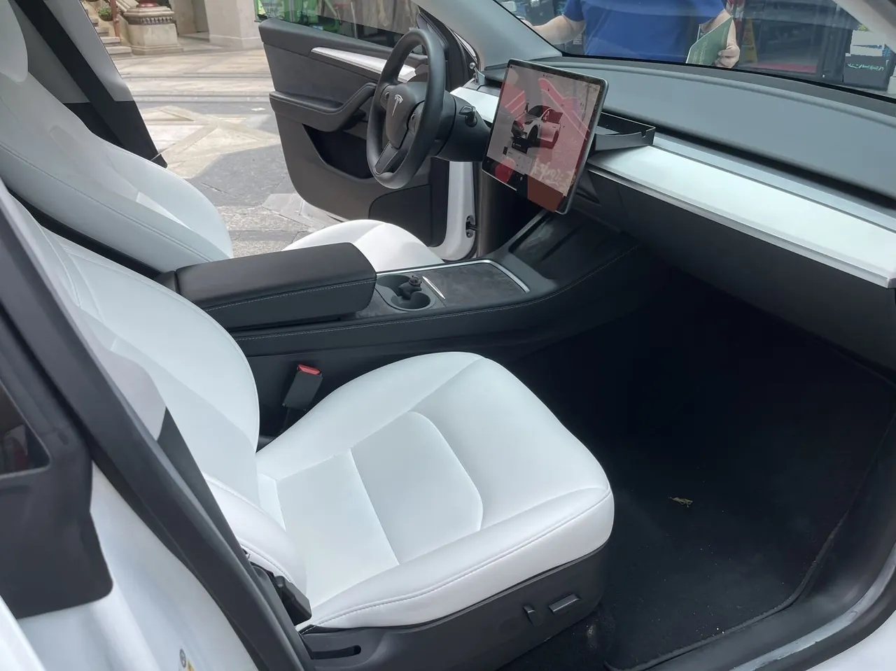 Tesla 2022 Model Y long endurance all-wheel drive version automatic transmission 2