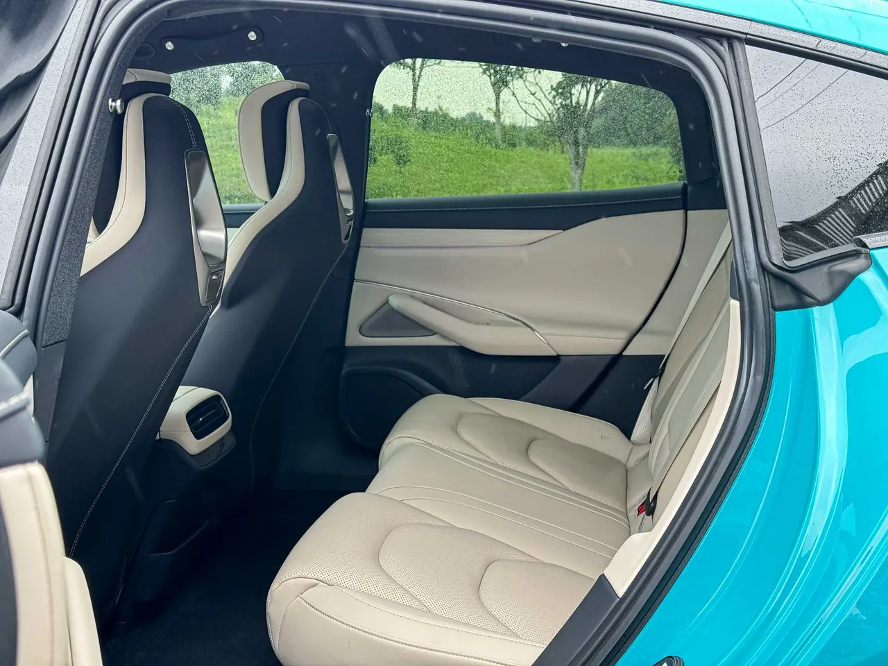 MI 2024 SU 7 830km Rear Drive Ultra Long Endurance High-end Smart Drive Pro Edition Automatic Gear 13