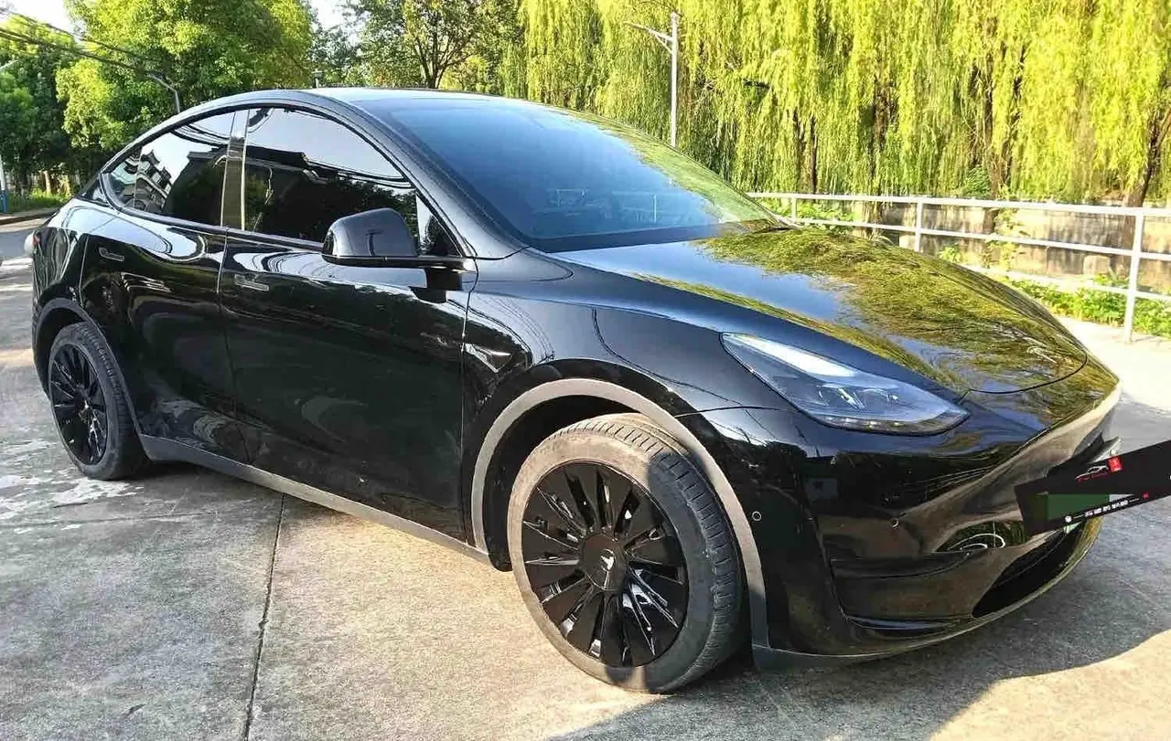 Tesla 2022 Model Y rear-wheel drive version (facelift) automatic gear 2