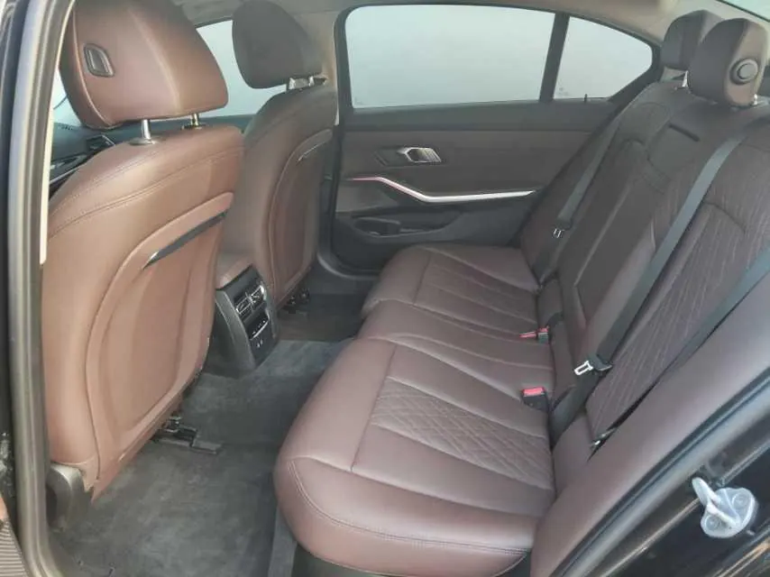 BMW 2024 i3 eDrive 35 L automatic gear 7