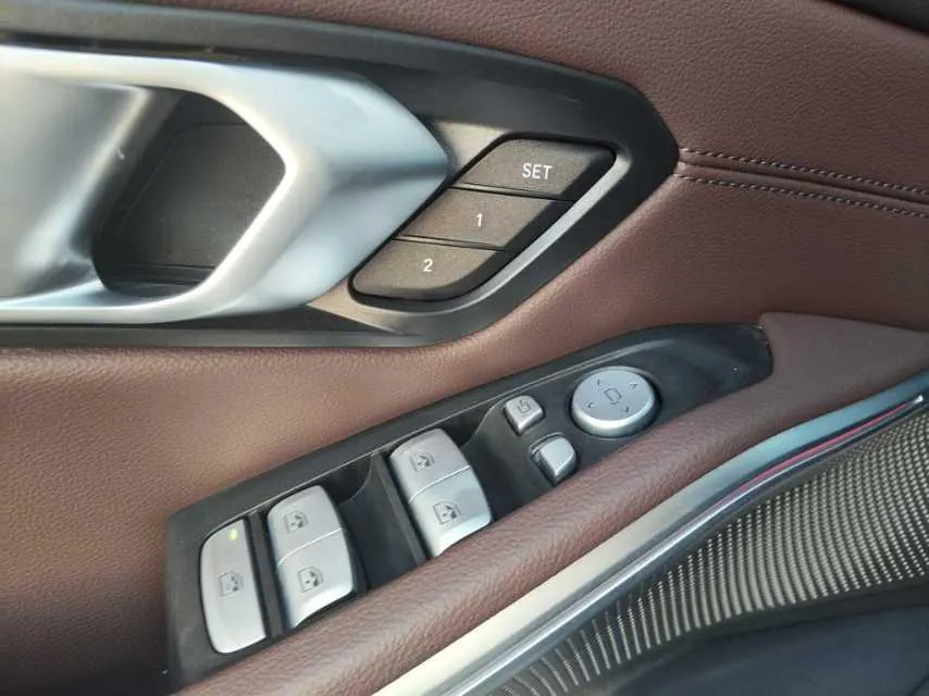 BMW 2024 i3 eDrive 35 L automatic gear 8