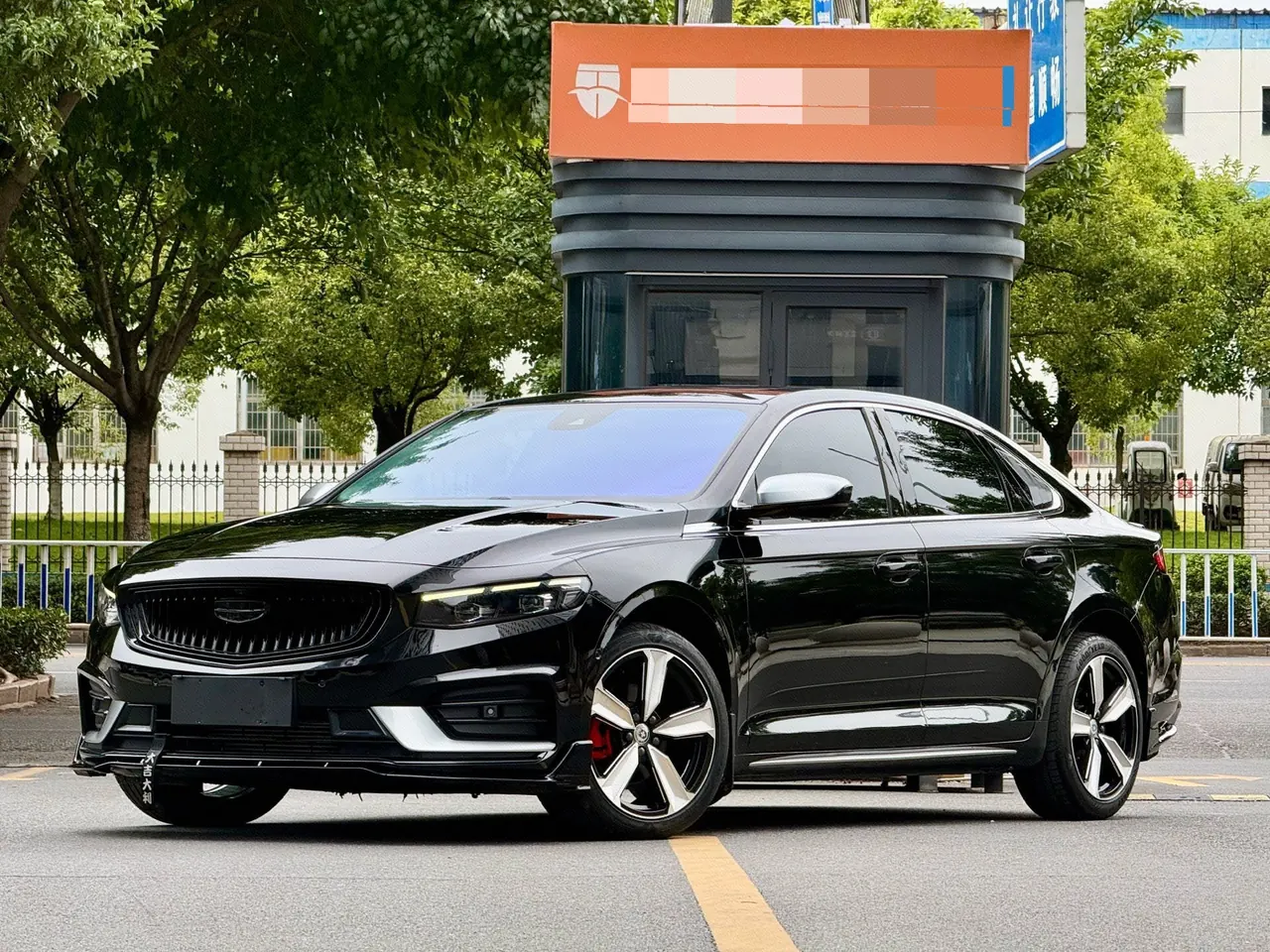 Открыть галерею: Geely 2021 xingrui 2.0T distinguished model (modified) automatic gear