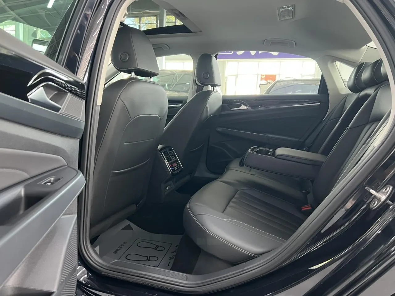 Volkswagen 2022 Passat 1.4TSI 280TSI Business Edition Automatic 5