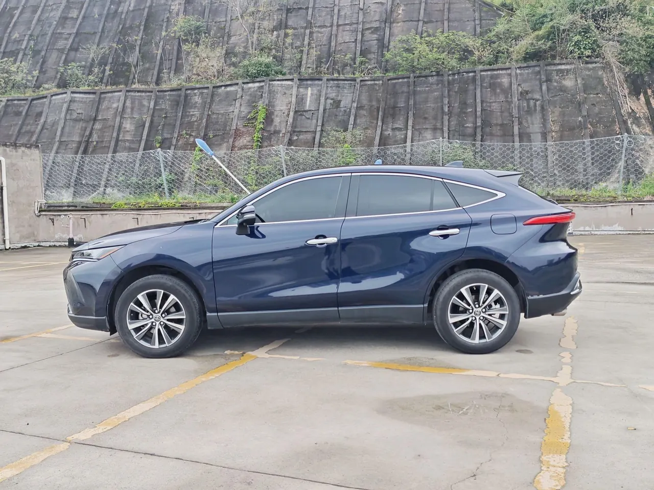 Toyota 2022 LingFang 2.0 Stepless Two-Drive Enterprising Automatic Gear 18