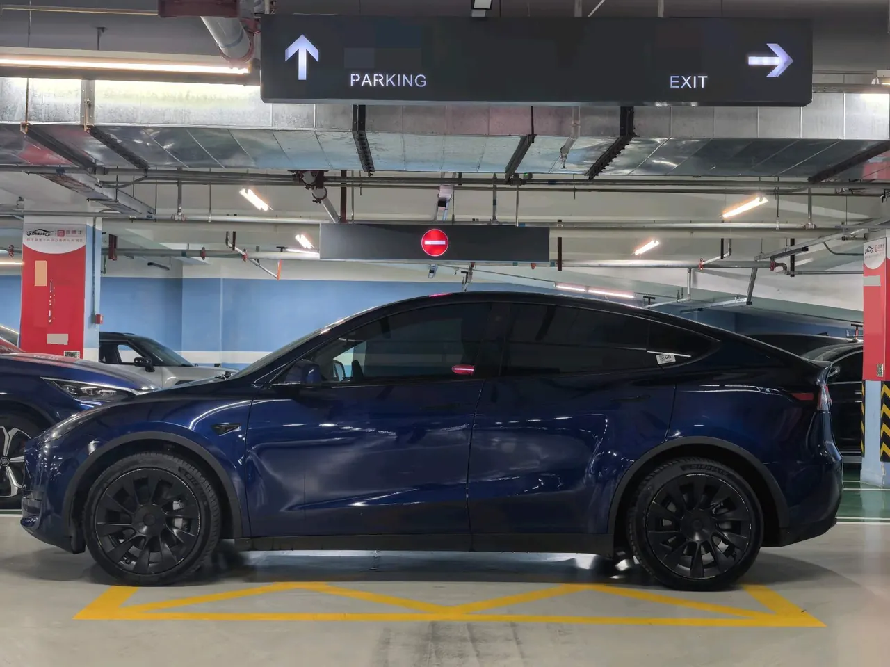 Tesla 2022 Model Y rear-wheel drive version (facelift) automatic gear 2