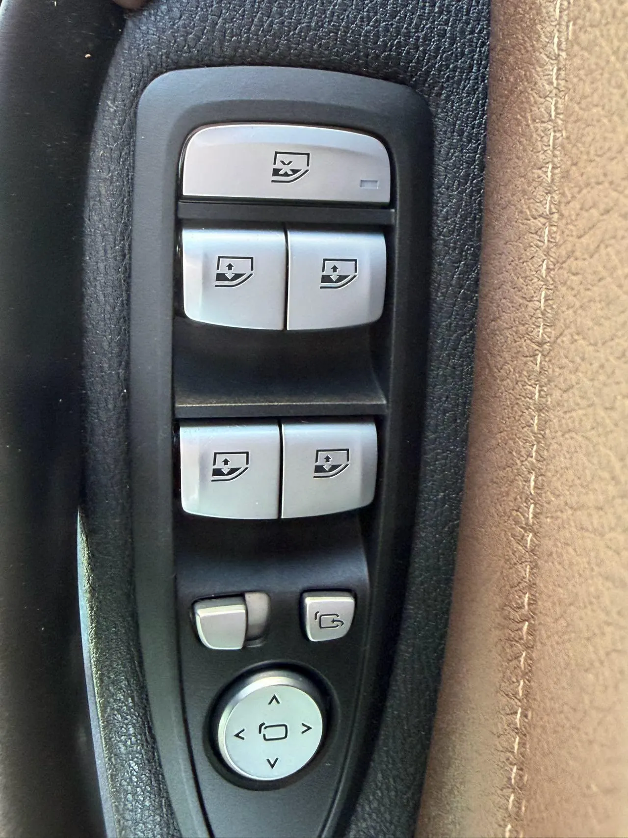 BMW 2022 X1 sDrive20Li 1.5T fashion automatic gear 14