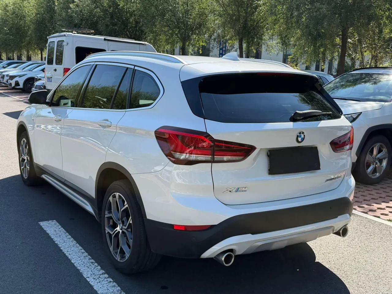 BMW 2022 X1 sDrive20Li 1.5T fashion automatic gear 4