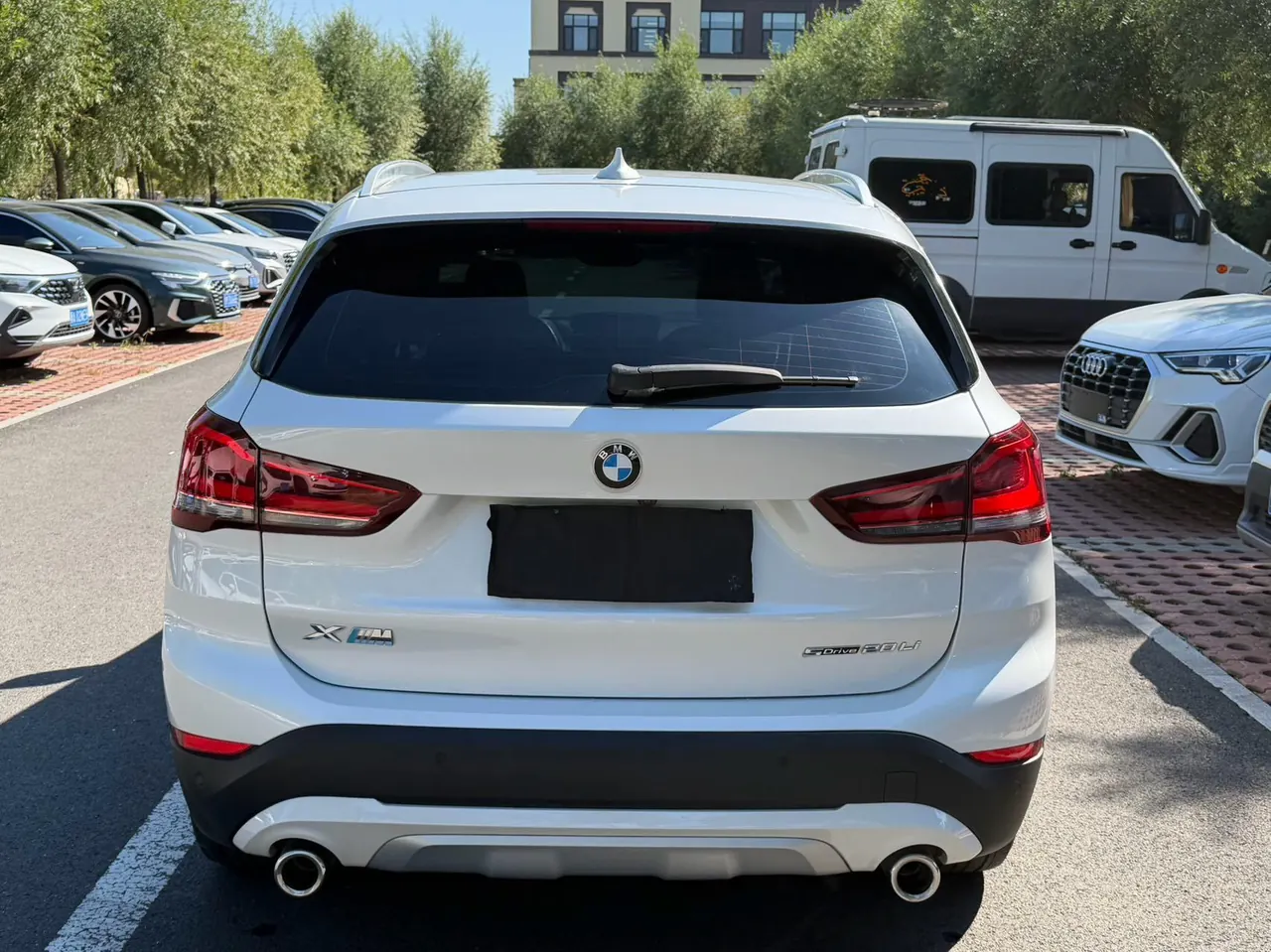 BMW 2022 X1 sDrive20Li 1.5T fashion automatic gear 5