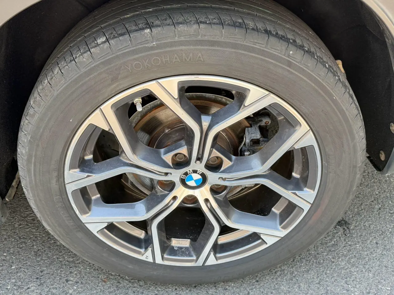 BMW 2022 X1 sDrive20Li 1.5T fashion automatic gear 8
