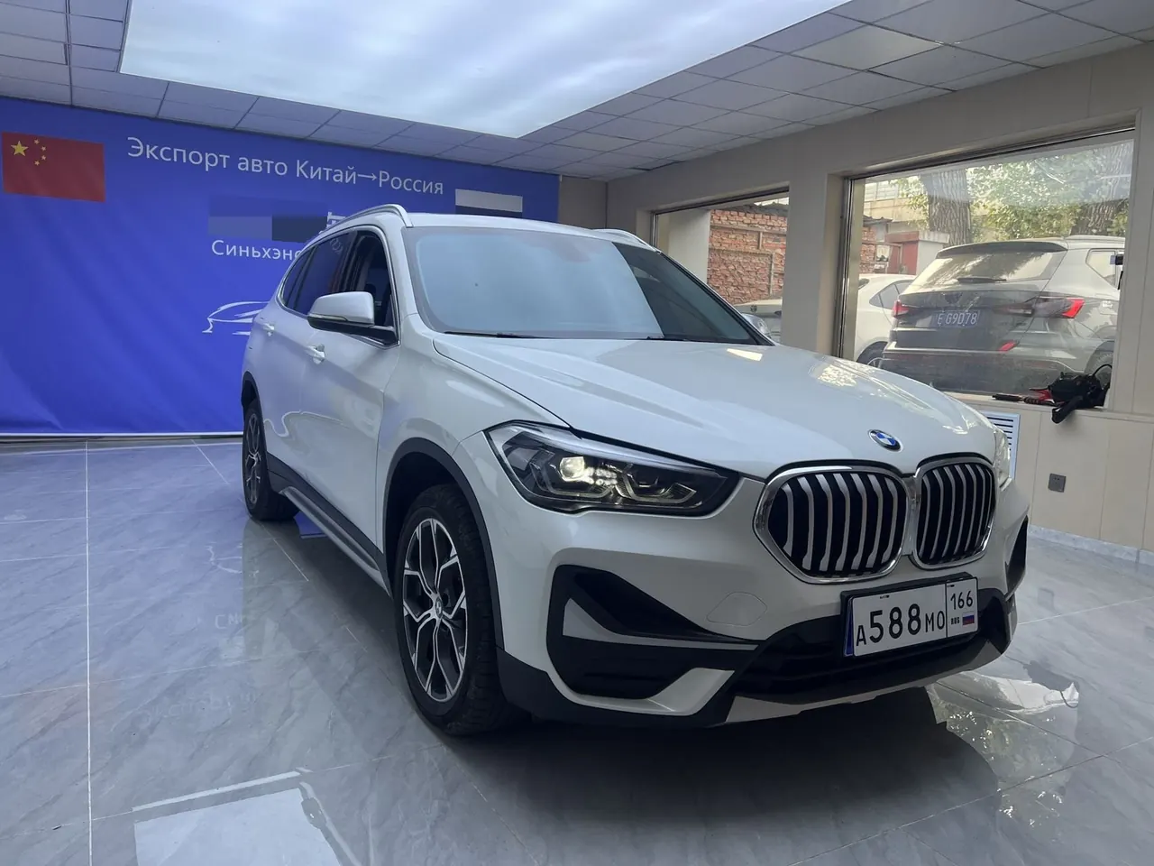 BMW 2022 X1 sDrive20Li 1.5T exclusive automatic gear 3