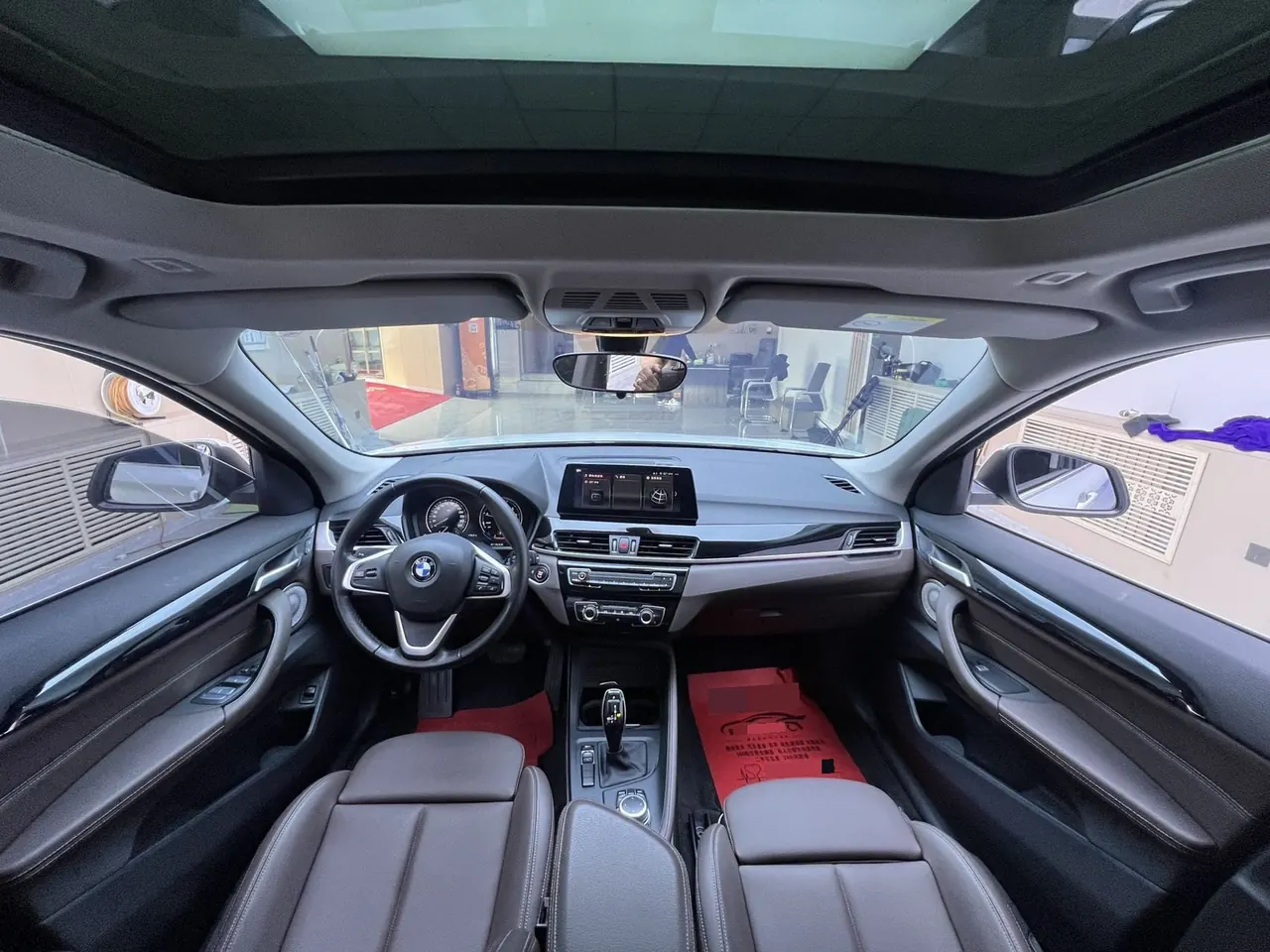 BMW 2022 X1 sDrive20Li 1.5T exclusive automatic gear 9