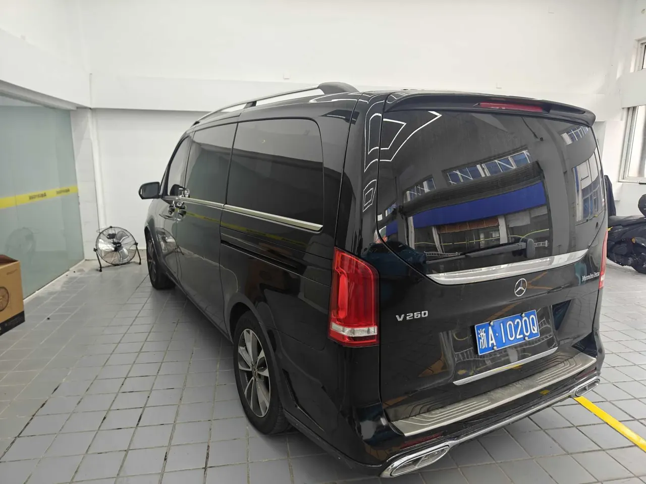 Mercedes Benz V 2021V 260 2.0T Premium Edition Automatic Gear 3