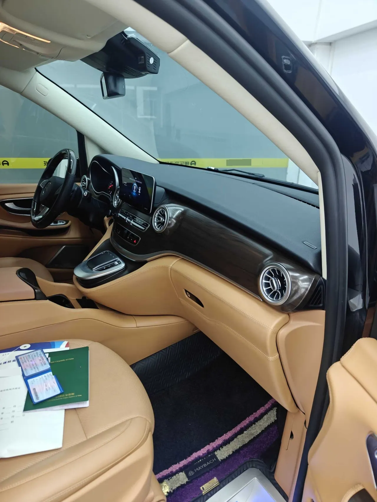 Mercedes Benz V 2021V 260 2.0T Premium Edition Automatic Gear 5